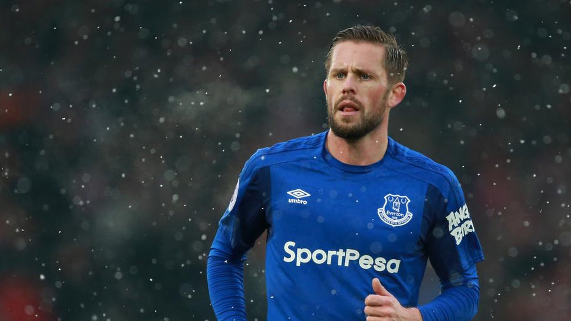 库里末节三分命中帮助勇士锁定胜局，库里第三节23分